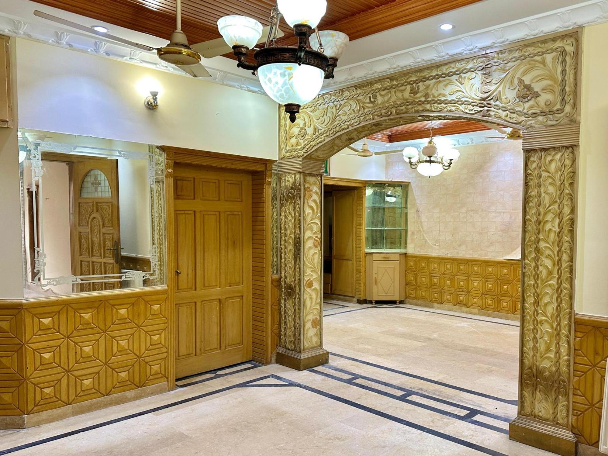 The Royal Regency Guest House 이슬라마바드 외부 사진
