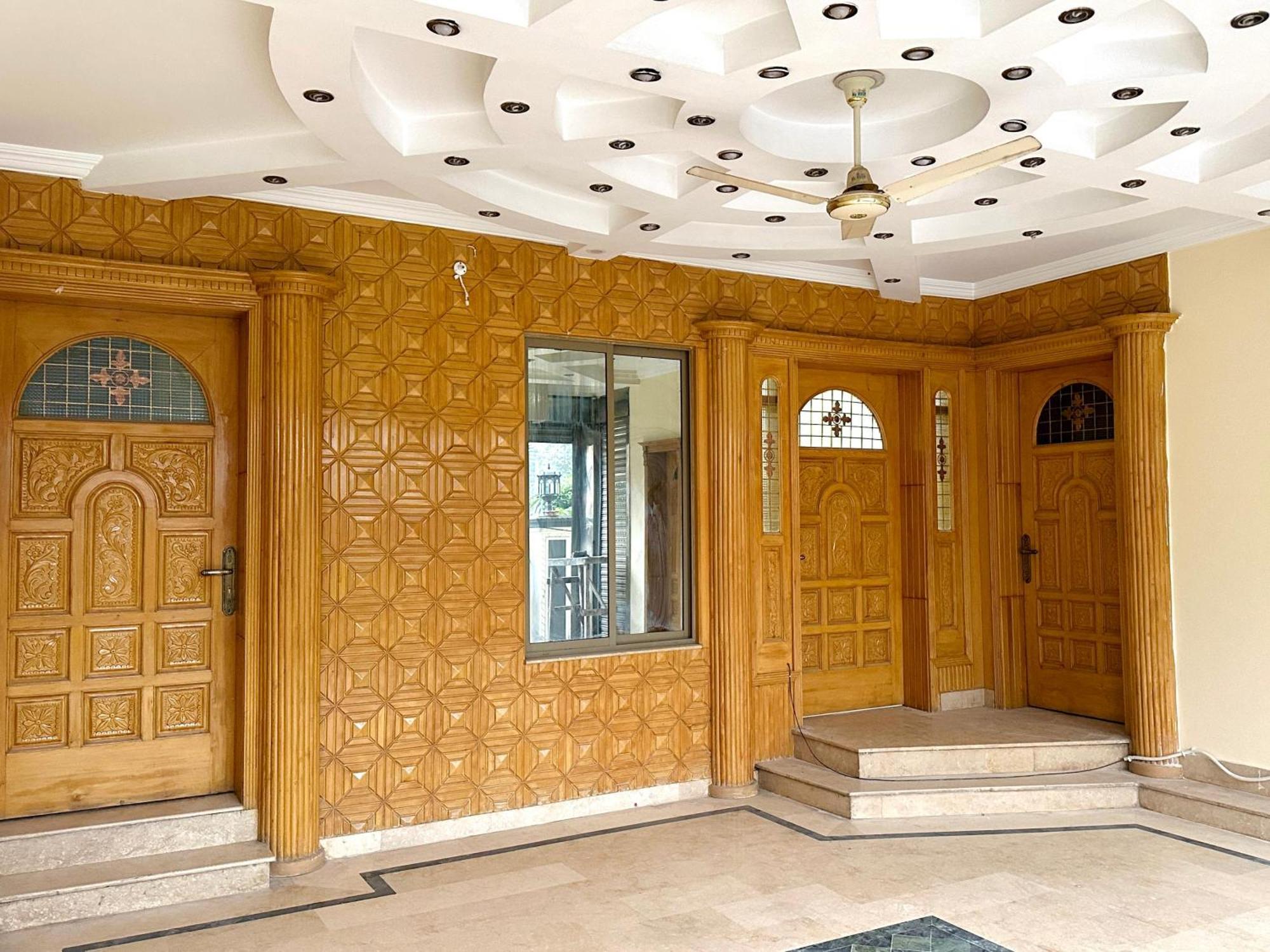 The Royal Regency Guest House 이슬라마바드 외부 사진